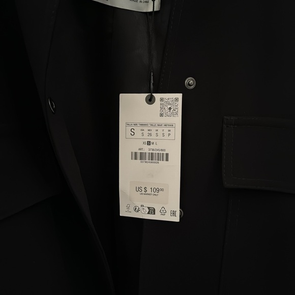 Zara padded shoulder cropped jacket - Picture 2 of 3